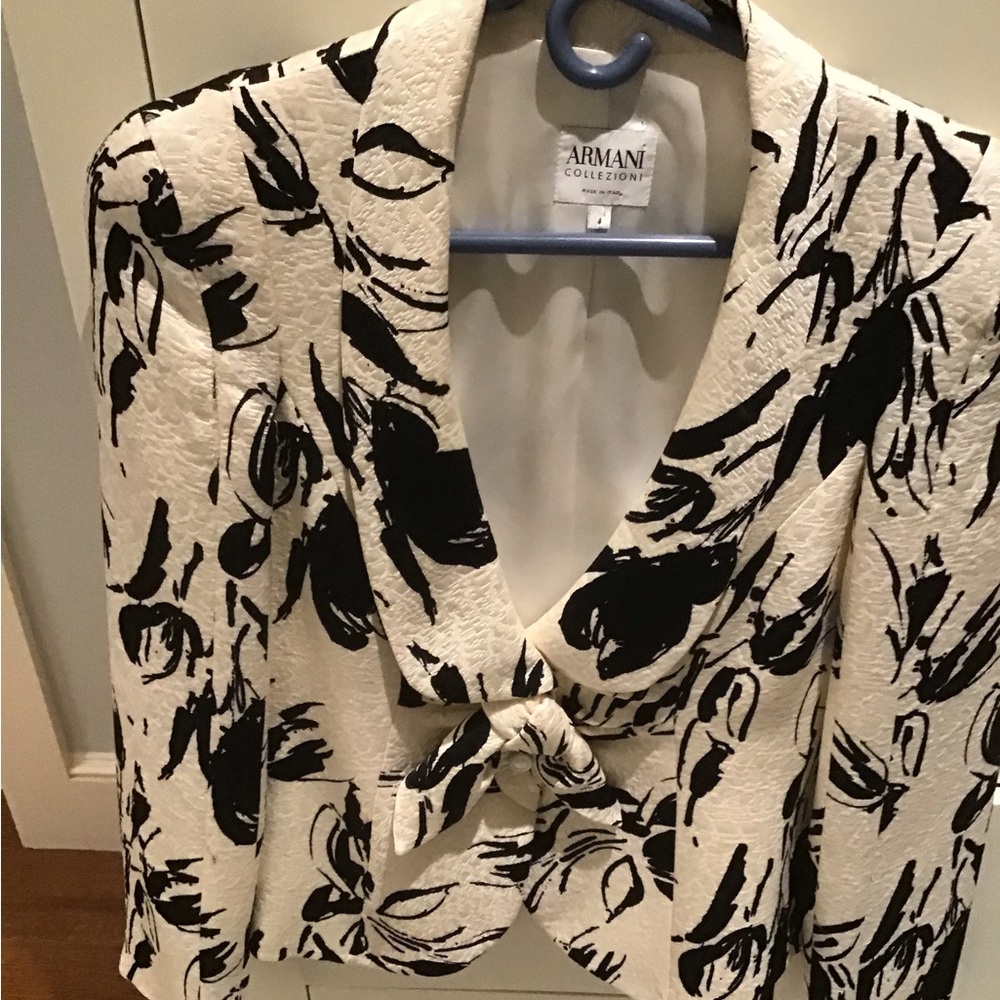 Armani Colleczioni jacket Size 4